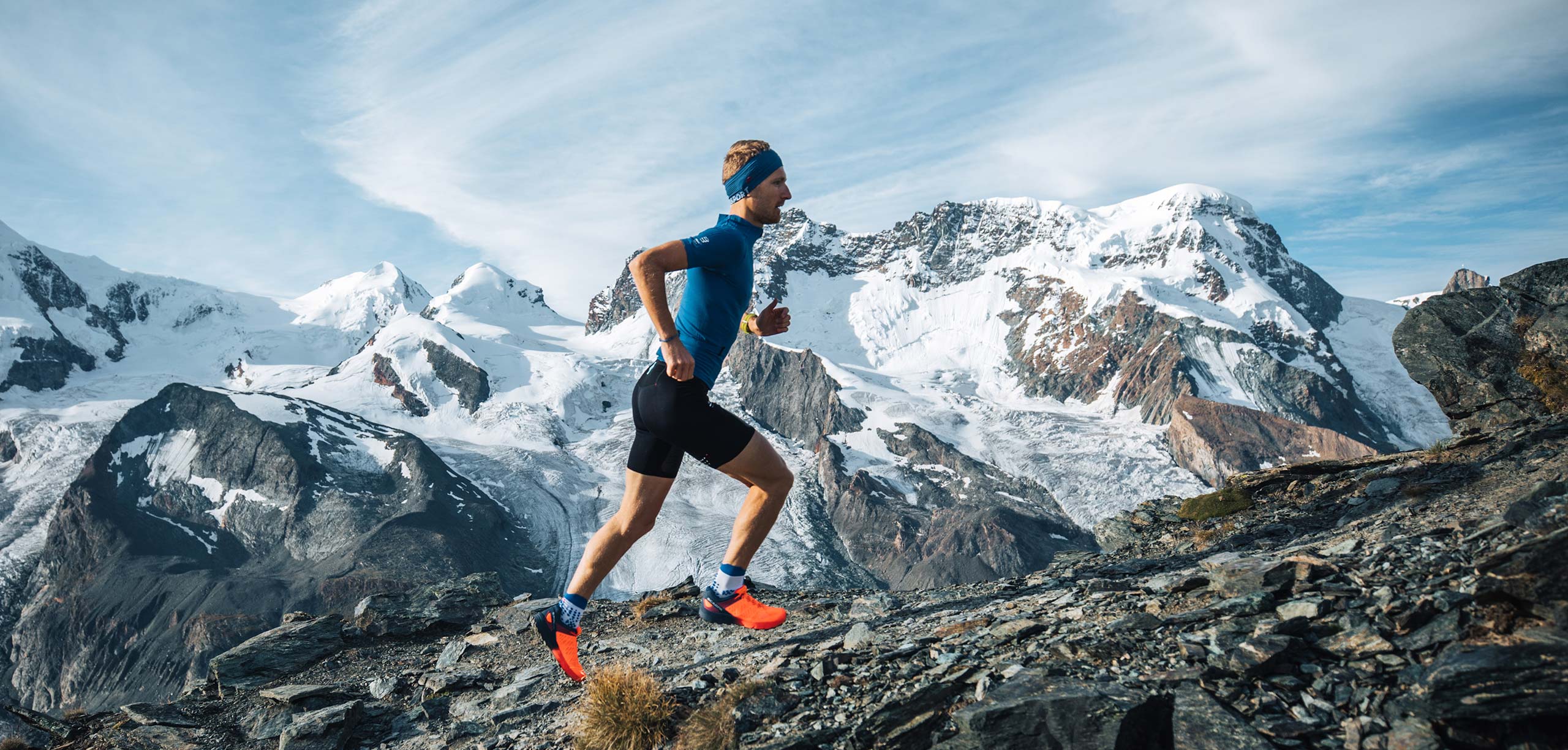 Compressport Pro Racing Socks V3.0: Innovazione e Comfort per Atleti di Alto Livello